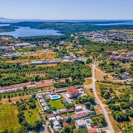 Rok 4 By Interhome * Pola