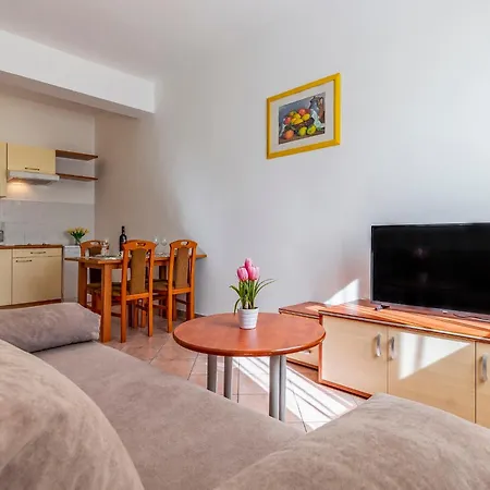 Rok 4 By Interhome * Póla