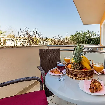 Rok 4 By Interhome Póla