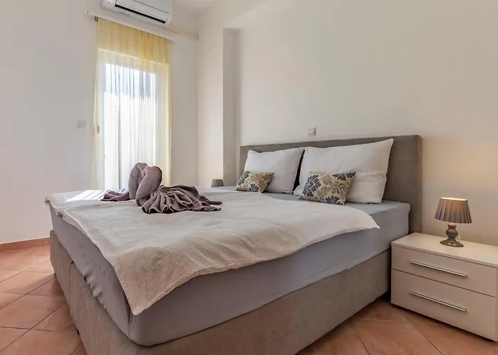 Rok 4 By Interhome Apartment Pula